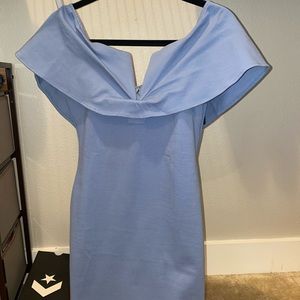 Off the shoulder dress. Never worn. size medium